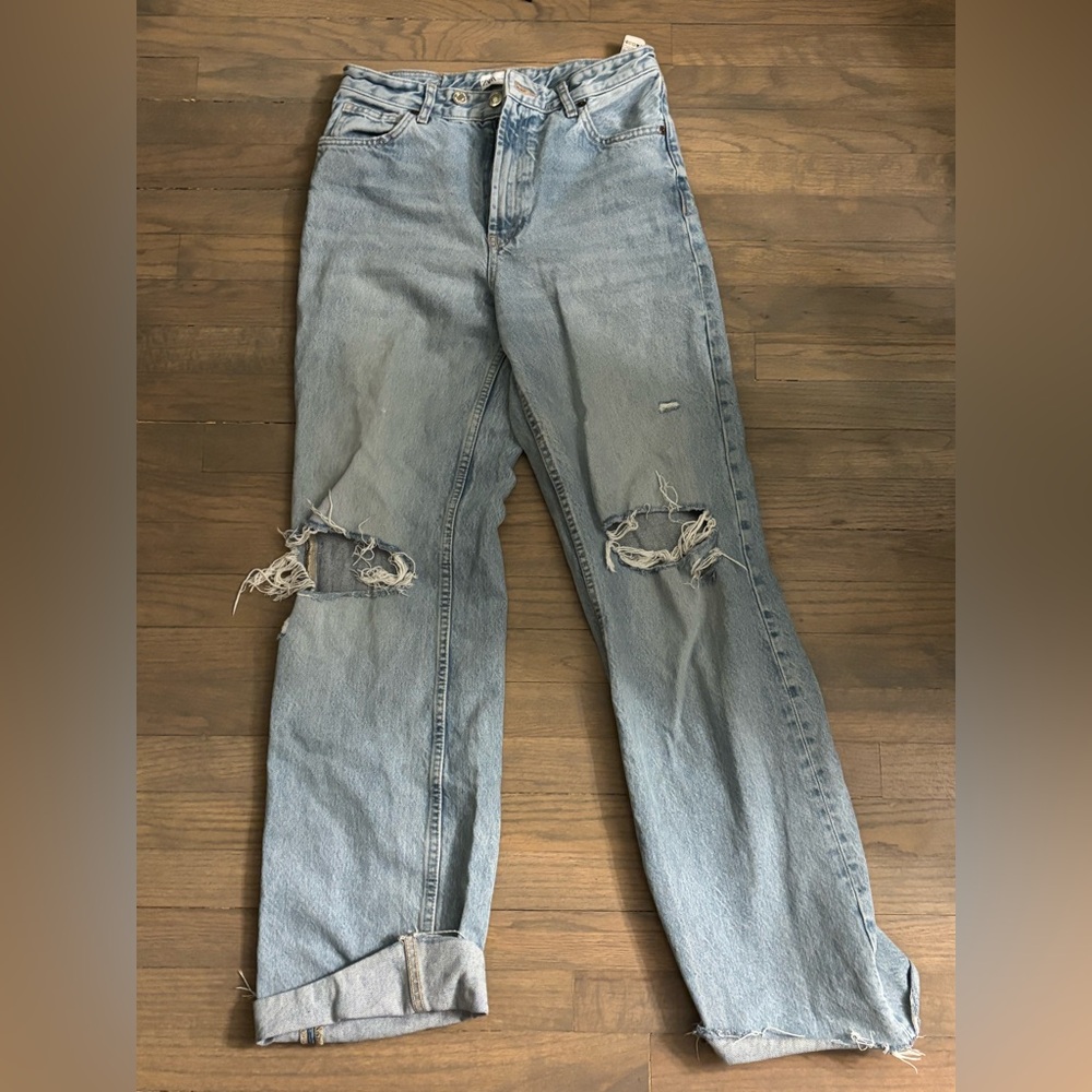 Zara Blue high rise Boyfriend Jeans Light Wash Distressed